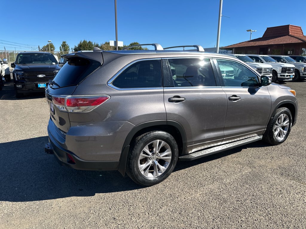 Used 2015 Toyota Highlander XLE AWD/4WD image 6