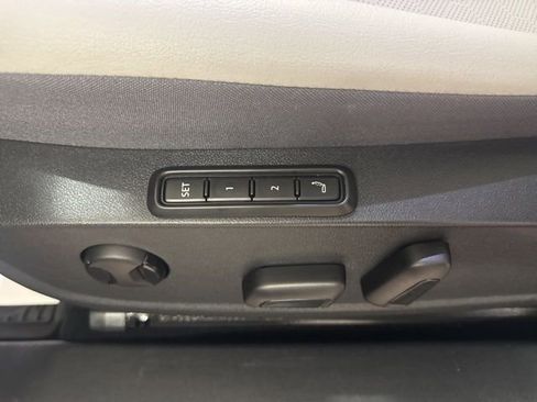 Certified 2022 Volkswagen ID.4 Pro S image 10