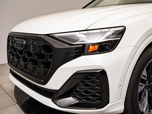 New 2026 Audi Q8 Prestige AWD/4WD image 3
