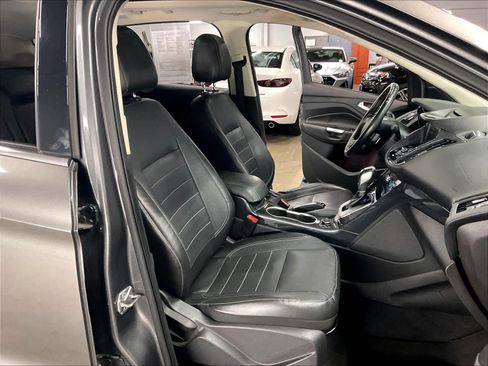 Used 2014 Ford Escape Titanium w/ Equipment Group 401A FWD image 10