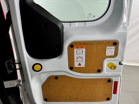Used 2016 Ford Transit Connect XL FWD image 13