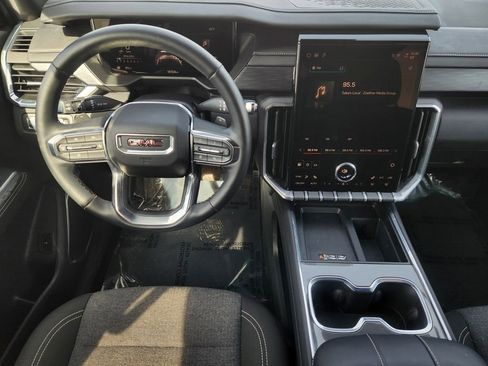 Used 2025 GMC Acadia Elevation FWD image 25