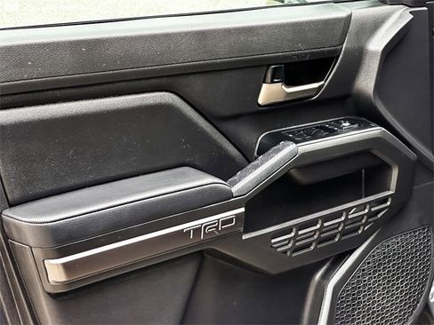 Certified 2025 Toyota Tacoma TRD Off-Road image 11