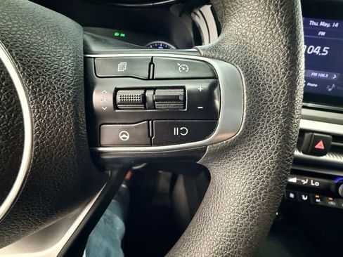 Used 2022 Kia K5 LXS FWD image 25