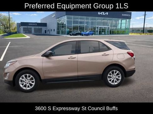 Used 2019 Chevrolet Equinox LS FWD image 5