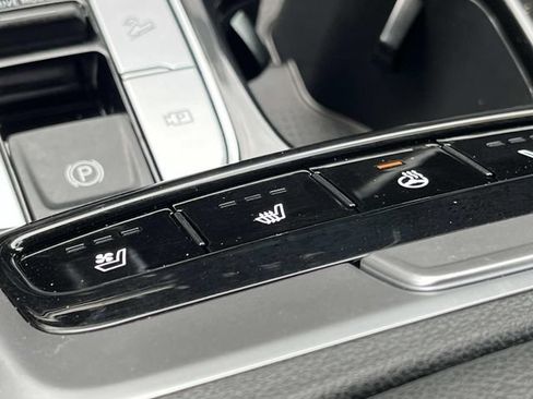 Certified 2024 Hyundai Santa Cruz Limited AWD/4WD image 33