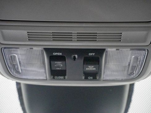 Certified 2023 Honda Odyssey EX-L image 28