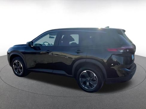 Used 2025 Nissan Rogue SV image 9