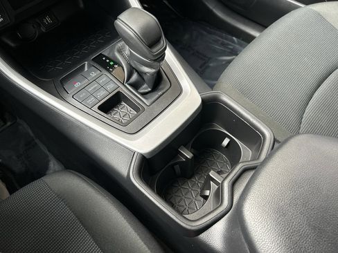 Used 2025 Toyota RAV4 LE image 22