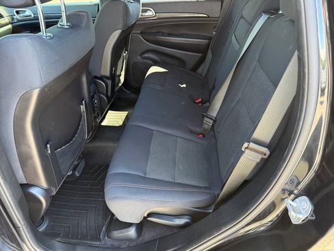 Used 2016 Jeep Grand Cherokee Laredo 75th Anniversary AWD/4WD image 11