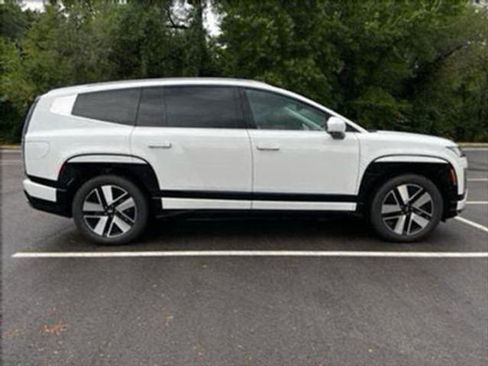 New 2026 Hyundai Ioniq 9 SEL image 6