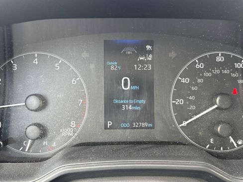 Used 2024 Toyota Corolla LE image 10