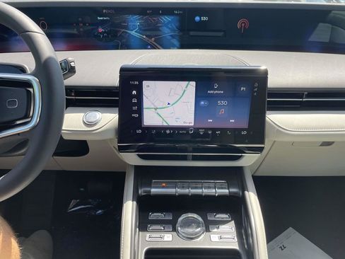 New 2026 Lincoln Nautilus Reserve AWD/4WD image 22