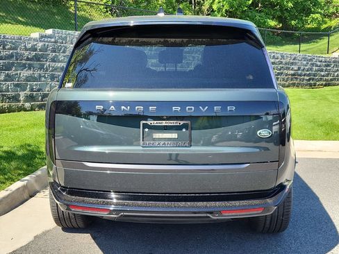 Used 2023 Land Rover Range Rover SE AWD/4WD image 7