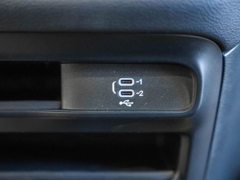 New 2026 Chrysler Pacifica Select image 17