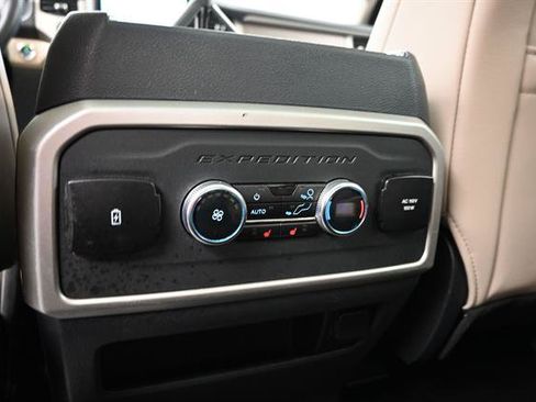 Used 2023 Ford Expedition Limited RWD image 17