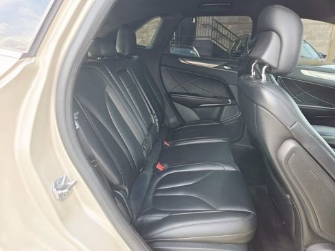 Used 2017 Lincoln MKC Premiere FWD image 14