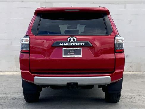Used 2024 Toyota 4Runner TRD Off-Road AWD/4WD image 5