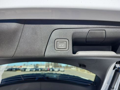 New 2026 Buick Envision Avenir image 11