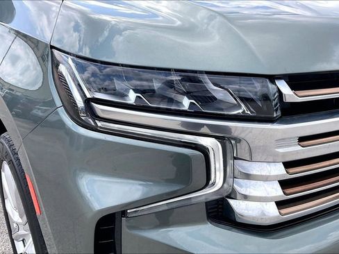 Used 2023 Chevrolet Tahoe High Country w/ Premium Package 2 AWD/4WD image 33