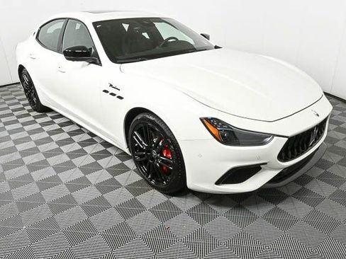 New 2024 Maserati Ghibli Modena image 28