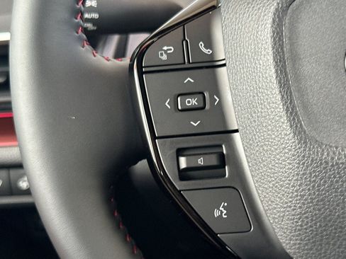 New 2027 Toyota Prius Plug-In Hybrid FWD image 26