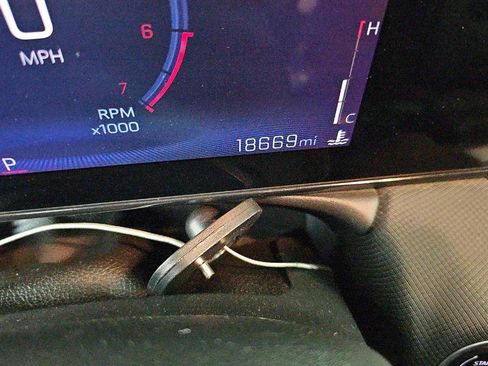 Used 2024 Chevrolet TrailBlazer LT image 12