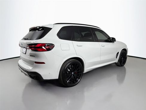New 2026 BMW X5 M60i w/ Climate Comfort Package AWD/4WD image 5