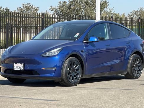 Used 2020 Tesla Model Y Long Range AWD/4WD image 10