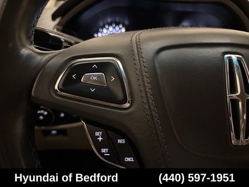 Used 2018 Lincoln MKZ Select w/ Select Plus Package AWD/4WD image 19