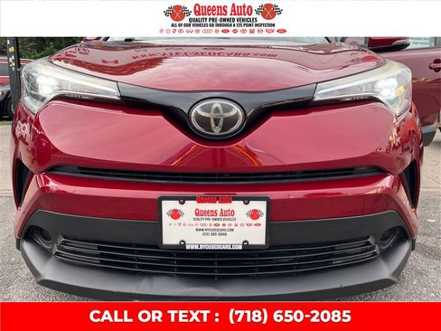 Used 2018 Toyota C-HR XLE FWD image 27