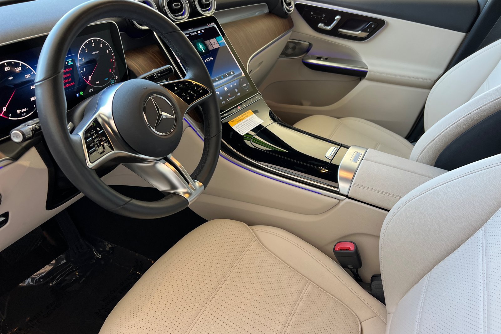 Certified 2026 Mercedes-Benz GLC 300 4MATIC image 14