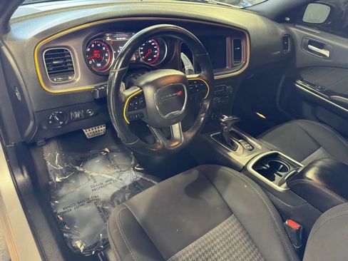 Used 2019 Dodge Charger Scat Pack w/ Navigation & Travel Group RWD image 11