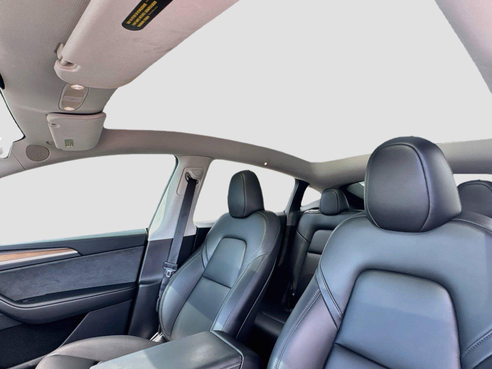 Used 2025 Tesla Model Y Long Range RWD image 20