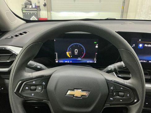 Used 2025 Chevrolet TrailBlazer LT image 11