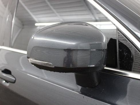 Used 2022 Volvo XC90 T5 Momentum w/ Climate Package FWD image 13