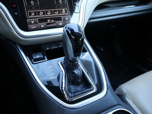 Used 2023 Subaru Outback Limited image 39