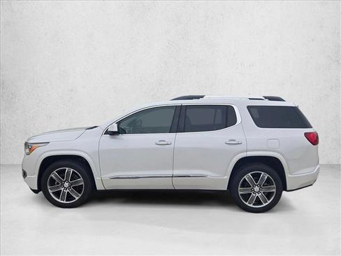 Used 2017 GMC Acadia Denali w/ Technology Package AWD/4WD image 9