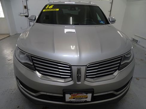 Used 2016 Lincoln MKX Select w/ Select Plus Package AWD/4WD image 23