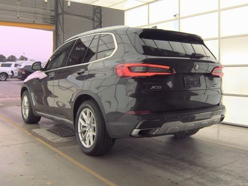 Used 2019 BMW X5 xDrive40i w/ Premium Package 2 image 4