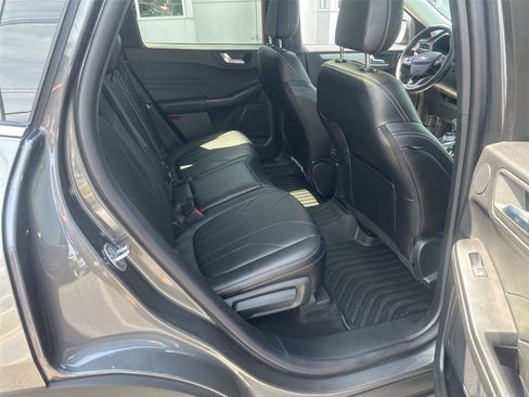 Used 2025 Ford Escape SE w/ PHEV Premium Package FWD image 14