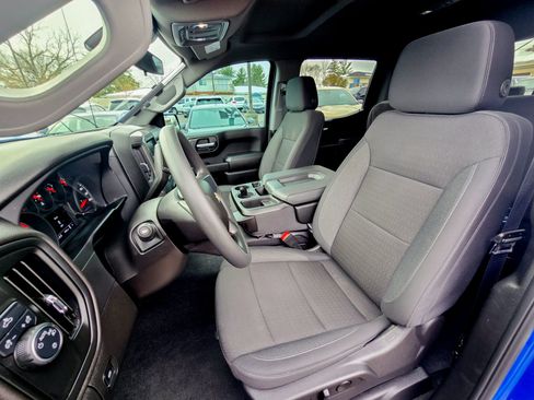 Used 2025 Chevrolet Silverado 1500 Custom w/ Turbomax Blackout Package image 30