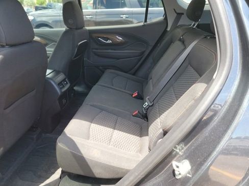 Used 2019 GMC Terrain SLE w/ Driver Convenience Package FWD image 9