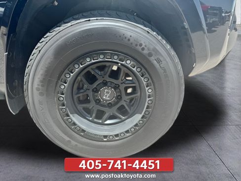 Used 2021 Toyota 4Runner SR5 AWD/4WD image 33