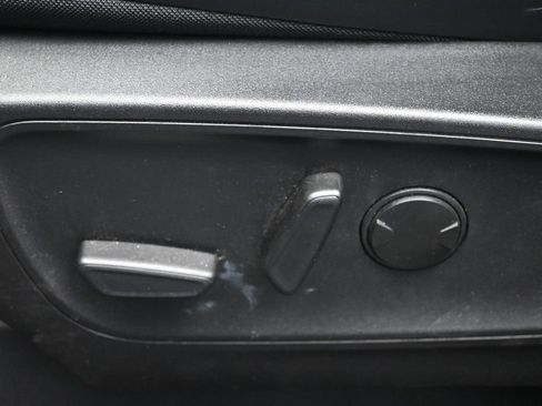 Used 2023 Ford Escape ST-Line w/ Tech Pack #1 FWD image 10