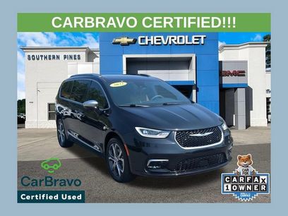 Used 2022 Chrysler Pacifica Pinnacle