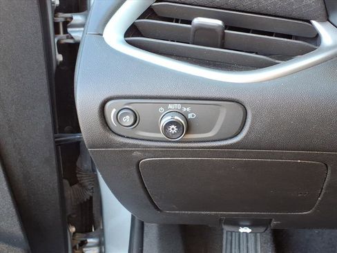 Used 2023 Chevrolet Malibu LT image 22