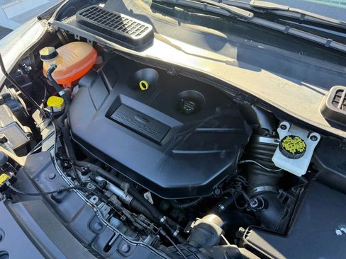 Used 2017 Ford Escape SE w/ Equipment Group 201A image 52