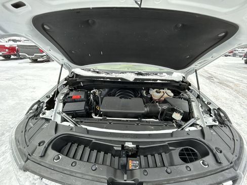 Used 2024 Chevrolet Suburban Premier image 22