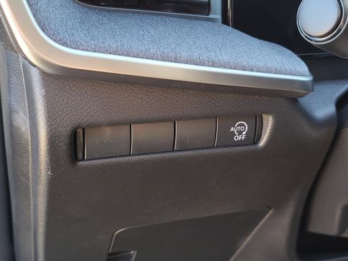 New 2026 Nissan Kicks S image 18